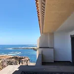 Ocean View דירה